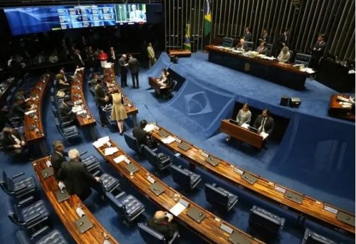 [Aumento no número de deputados é aprovado pelo Senado]