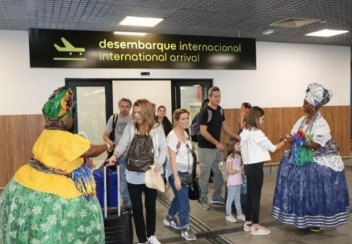 [Bahia supera todos os demais estados do Nordeste, juntos, na atração de turistas internacionais]