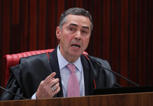 [Barroso, do STF, diz que Forças Armadas são orientadas a atacar sistema eleitoral]