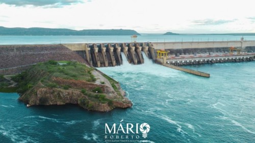 [CACHOEIRA DE PAULO AFONSO: QUINTESSÊNCIA DA BELEZA EM MOVIMENTO NAS LENTES DE MÁRIO ROBERTO E A SEGURANÇA DE SUAS USINAS NO COGNITIVO CIENTÍFICO DO “DR. CHICO DO CONCRETO”, SIGNATÁRIO DE SUAS CONSTRUÇÕES!]