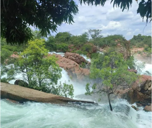 [CHESF E PREFEITURA DE PAULO AFONSO FRANQUEIAM VISITAS À CACHOEIRA DE PAULO AFONSO!]
