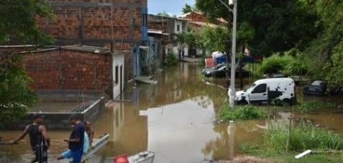 [Chuva persiste na Bahia e soma prejuízos]