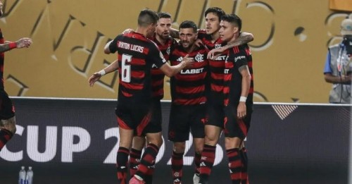 [Copa do Mundo de Clubes: Jorginho estreia com assistência e Flamengo vence o Espérance pelo Grupo D]
