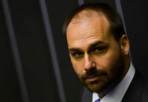 [Eduardo Bolsonaro é flagrado na Casa Branca]