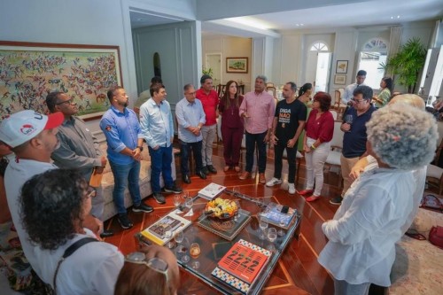 [Governador e representantes de centrais sindicais reafirmam parceria e destacam compromisso com trabalhadores da Bahia]