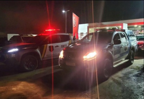 [Homem agride mulher grávida em plena rua e acaba detido por agentes de segurança em Delmiro Gouveia]