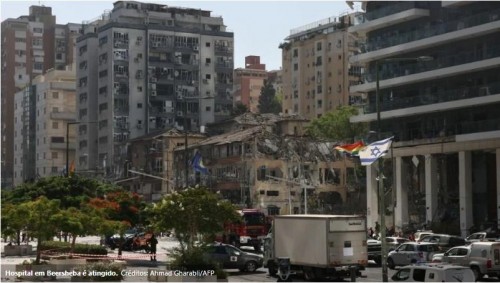 [Inferno em Israel: Irã bombardeia hospital; 47 ficam feridos]