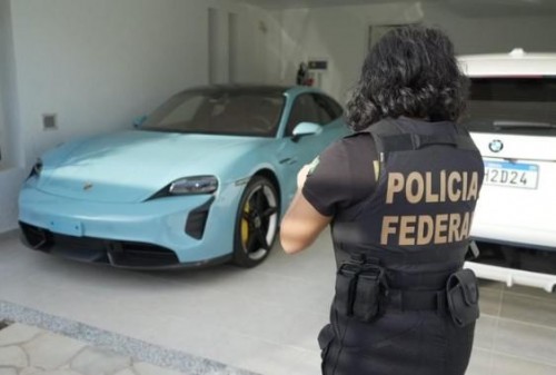 [INSS: frota de investigados tem Ferrari, Rolls-Royce e 11 Porsches]