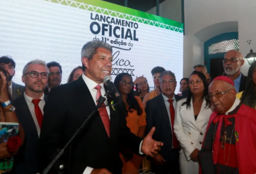 [Jerônimo ministra aula sobre independência no lançamento da Flica]