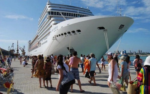 [Mais de 120 mil turistas podem deixar de ‘aportar’ em Alagoas com suspensão da temporada de cruzeiros]