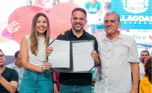 [Paulo Dantas inaugura revitalização de mais um trecho da orla de Pão de Açúcar]
