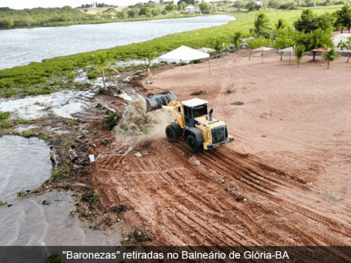 [Prefeitura de Glória realiza limpeza e coleta de baronesas no Balneário Canto da Águas]