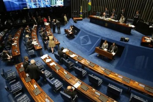 [Senado vota nesta quarta projeto que aumenta número de deputados]